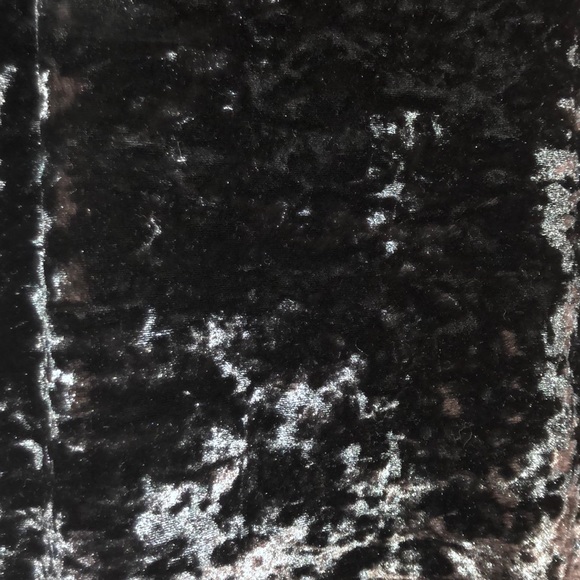 Velvet dress - Picture 2 of 3